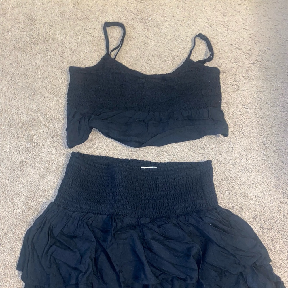Two piece skirt set